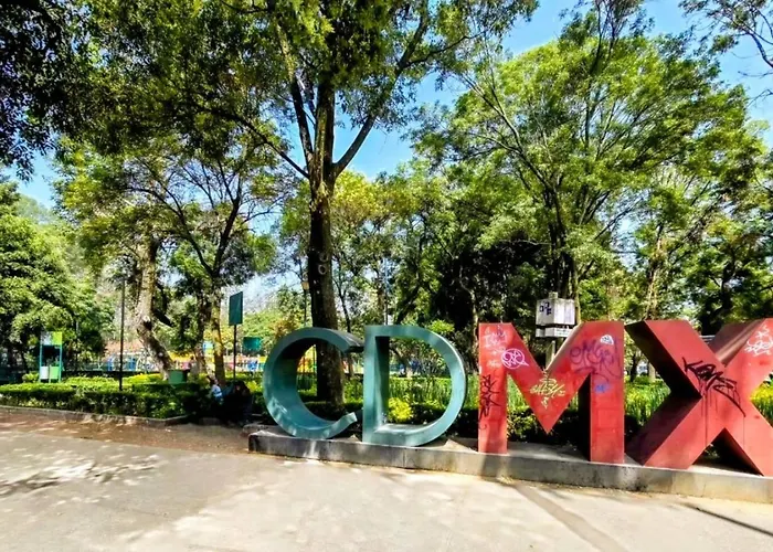 Amarilla Amplia, Iluminada Hasta 6 Viajeros