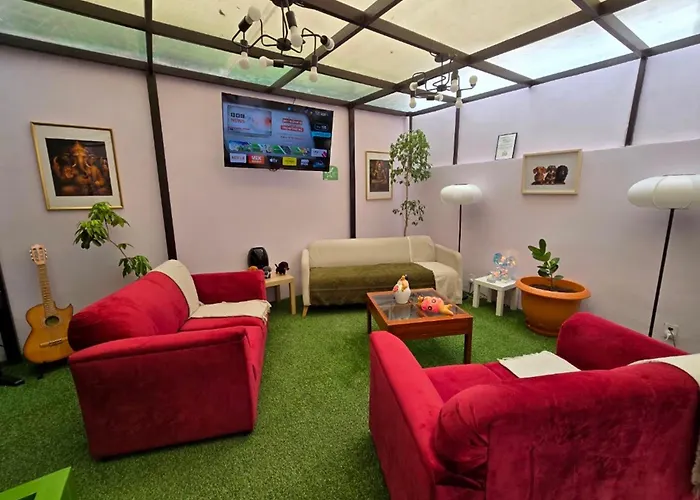 Amarilla Amplia, Iluminada Hasta 6 Viajeros Holiday home